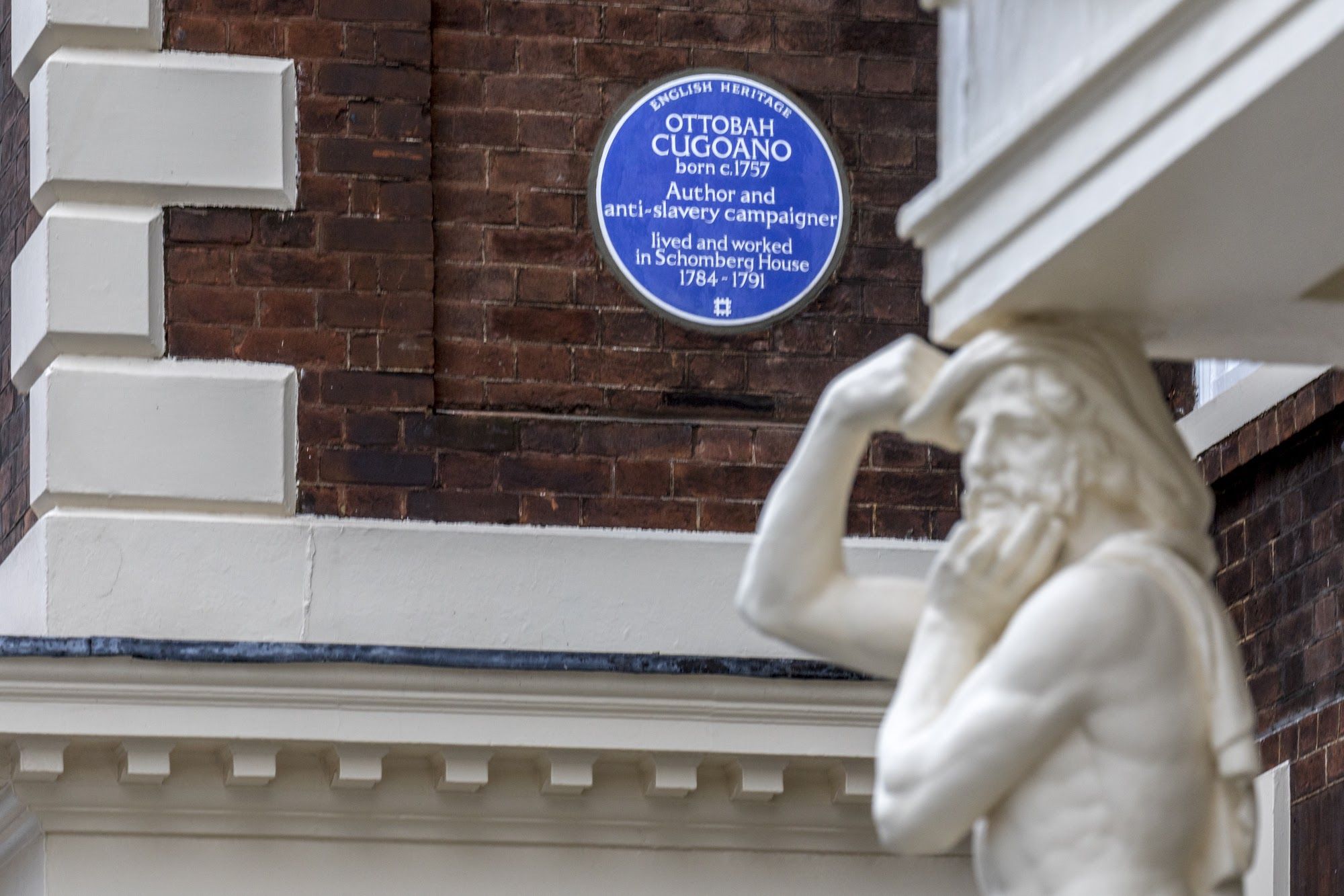 English Heritage blue plaques to tell working class stories