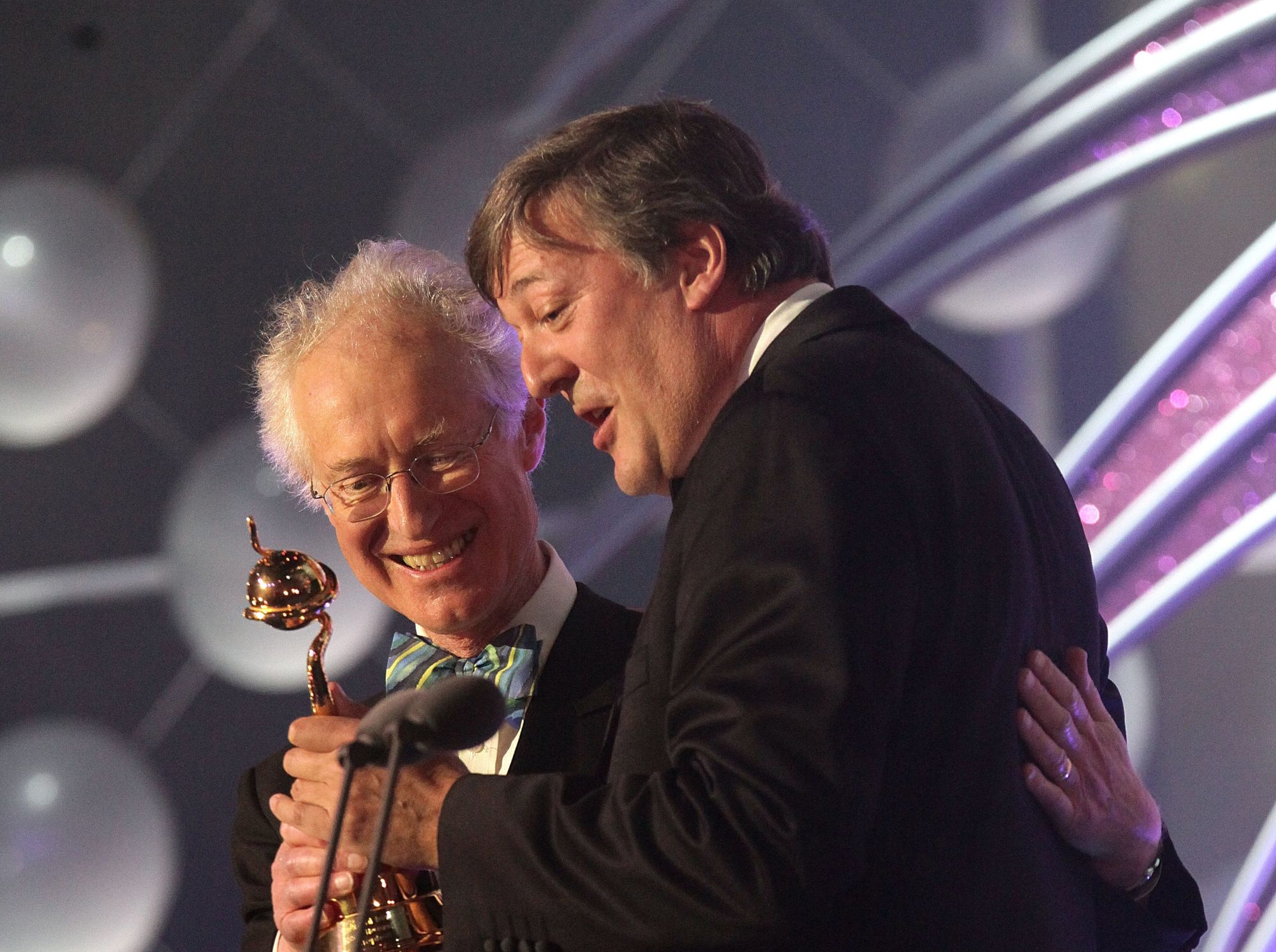 First University Challenge host Bamber Gascoigne dies aged 87