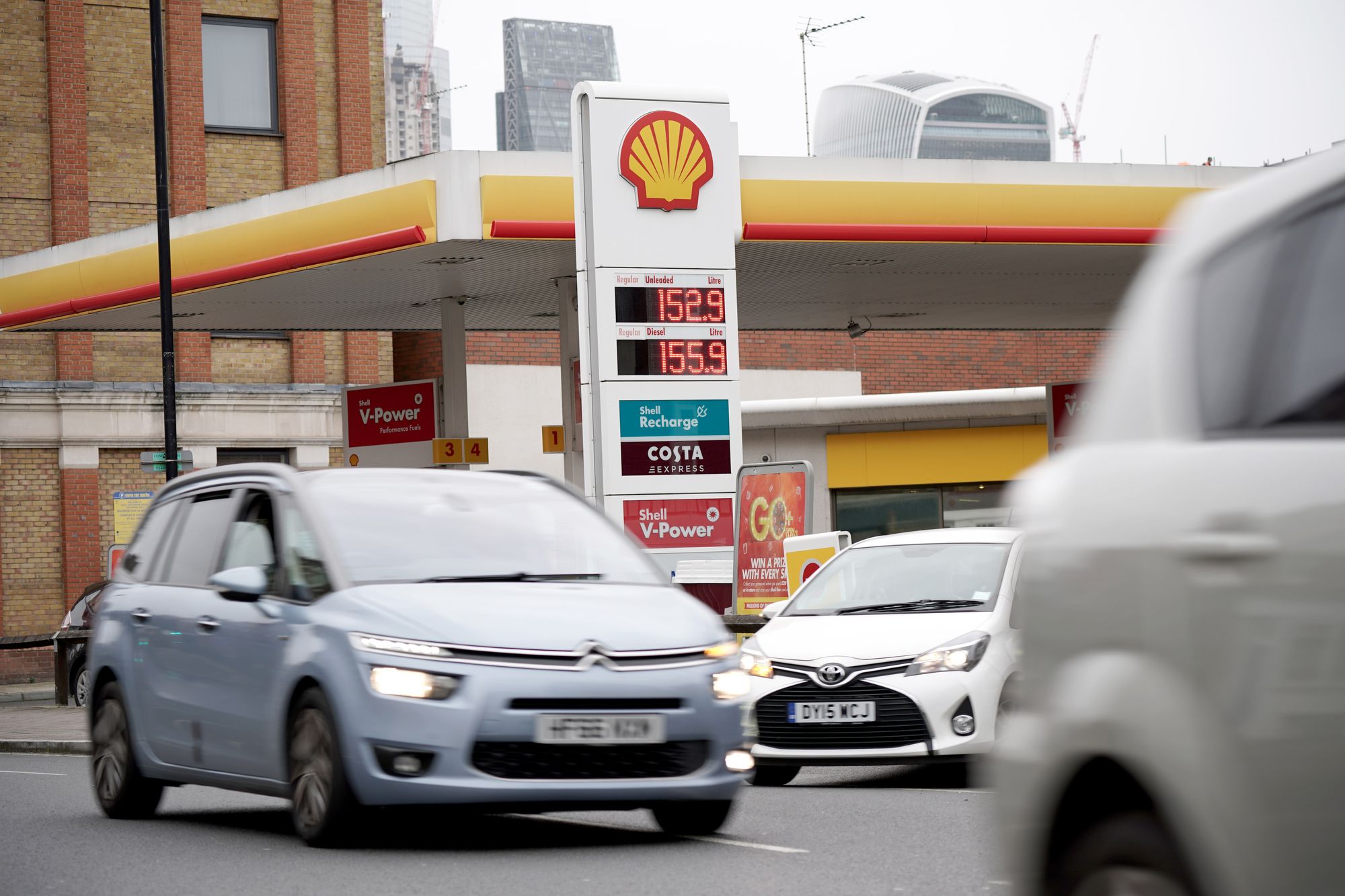 How war in Ukraine will affect price of UK petrol, gas and mortgages
