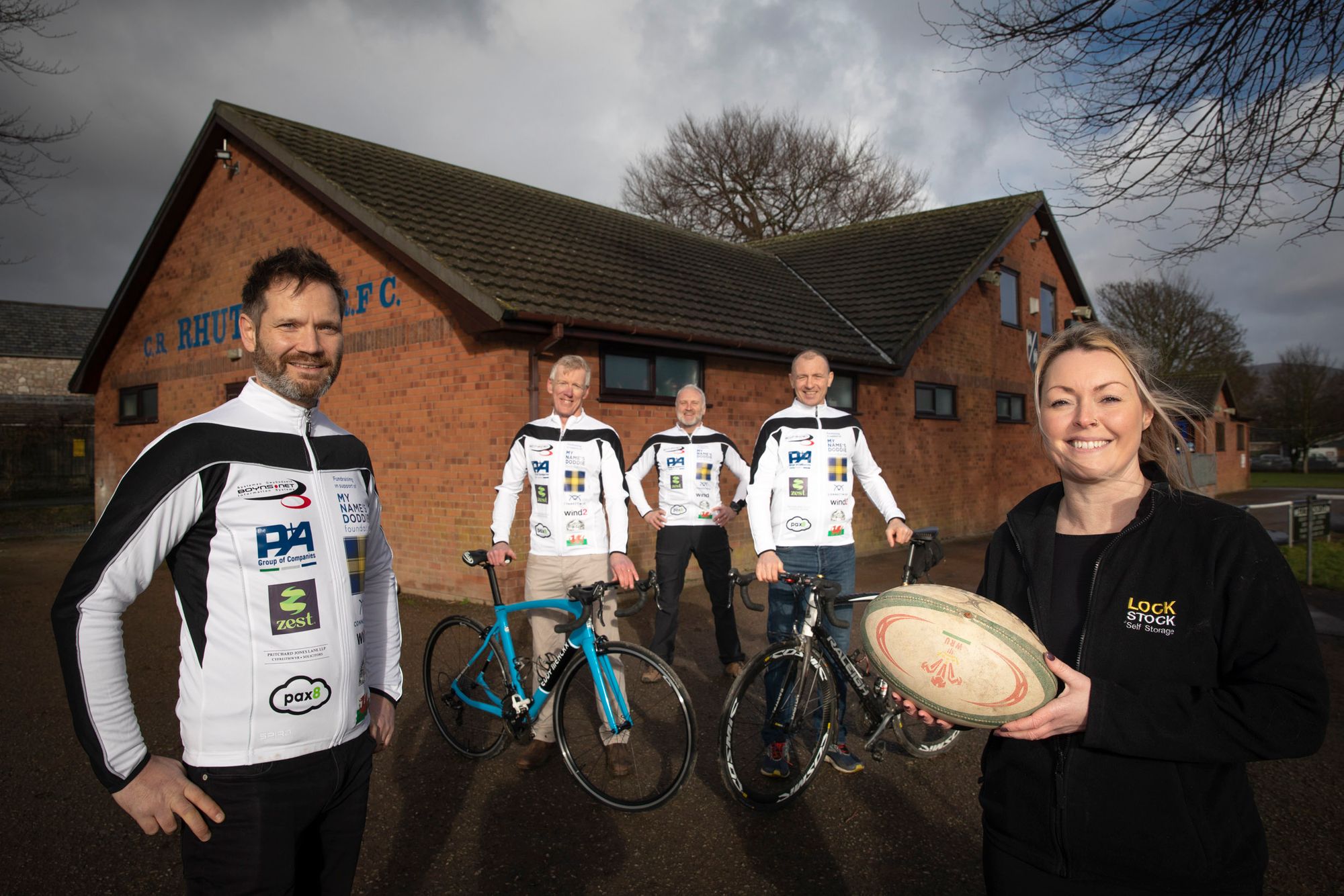 Rugby club team get on their bikes to raise £25K for Scotland star Doddie’s charity