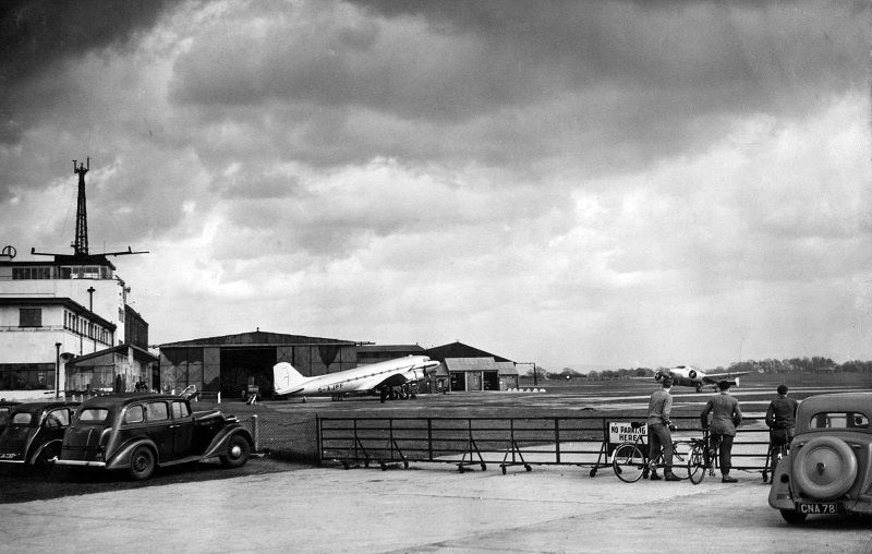 Sunday Nostalgia: Ringway Airport - Then & Now