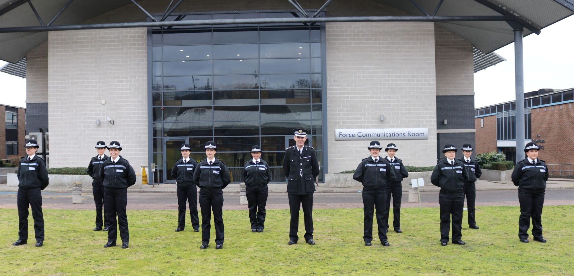 Hertfordshire Constabulary welcomes first-all female cohort of detectives