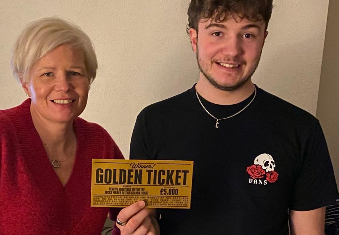 Deal mum finds £5000 golden ticket in Aldi chocolate bar
