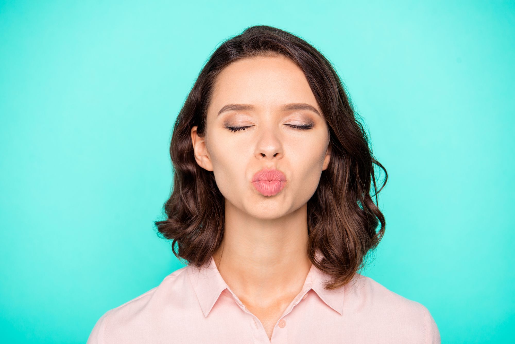Chelmsford bank asks customers to 'pucker up' for Valentines Day