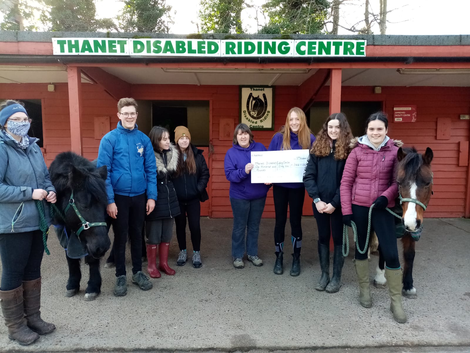 Thanet Athletics Club Christmas raffle raises funds for Riding For The Disabled