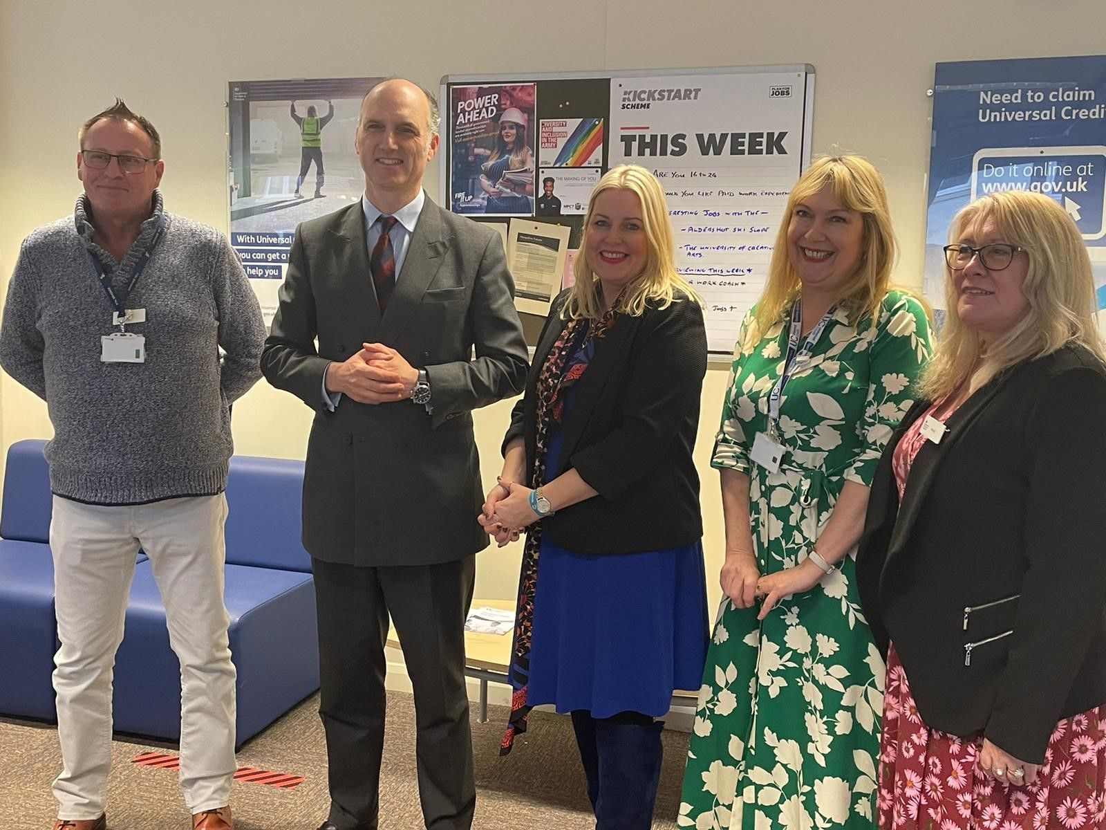 Employment minister supports Aldershot Armed Forces jobs fair