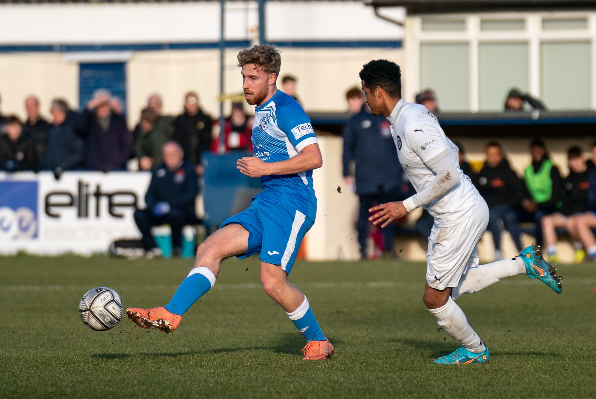 National Lottery players thanked for support with free Tonbridge Angels tickets