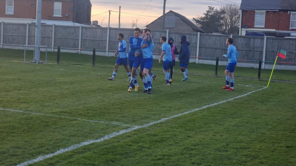 Croydon win fifth game in a row after comeback victory