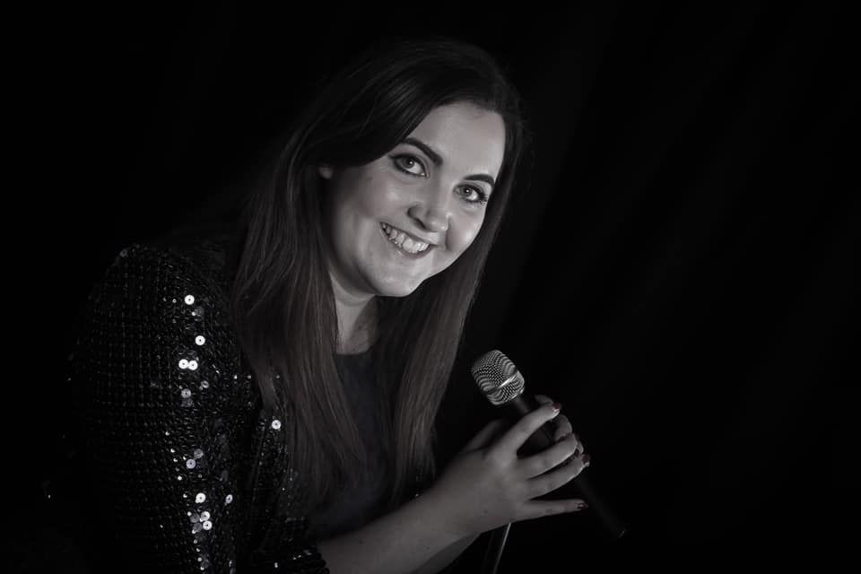 Hale wedding singer nominated for entertainment award