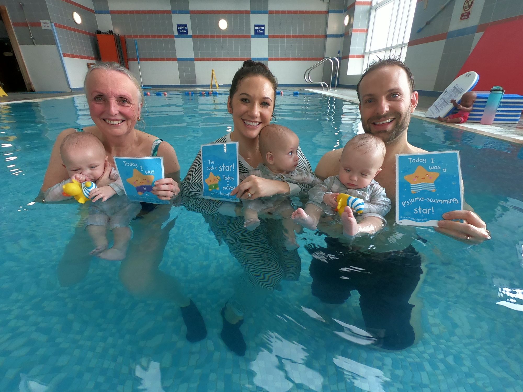 North West swimming school teaching children important techniques