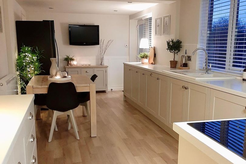 Mum's stunning kitchen transformation cost £200 after builder's £18k quote