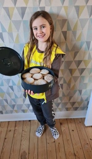 Alloway Brownie Riona bakes a tasty treat for a good cause
