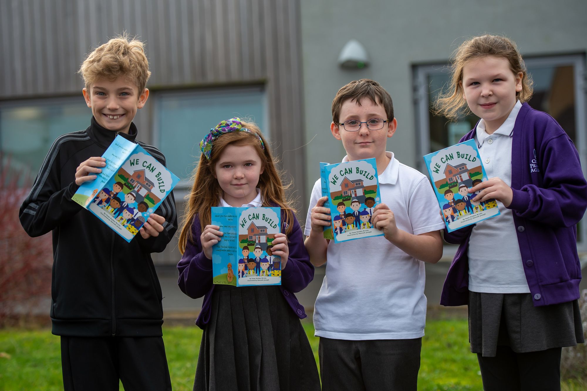 Corby pupils receive new book hoping to inspire the next generation of construction workers