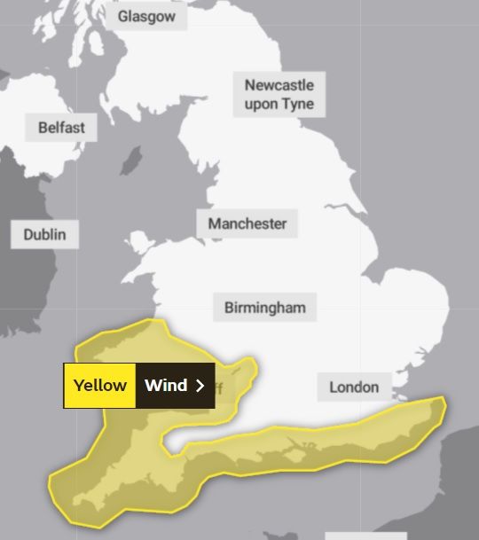 New weather alert issued for Saturday as 'further strong winds' expected