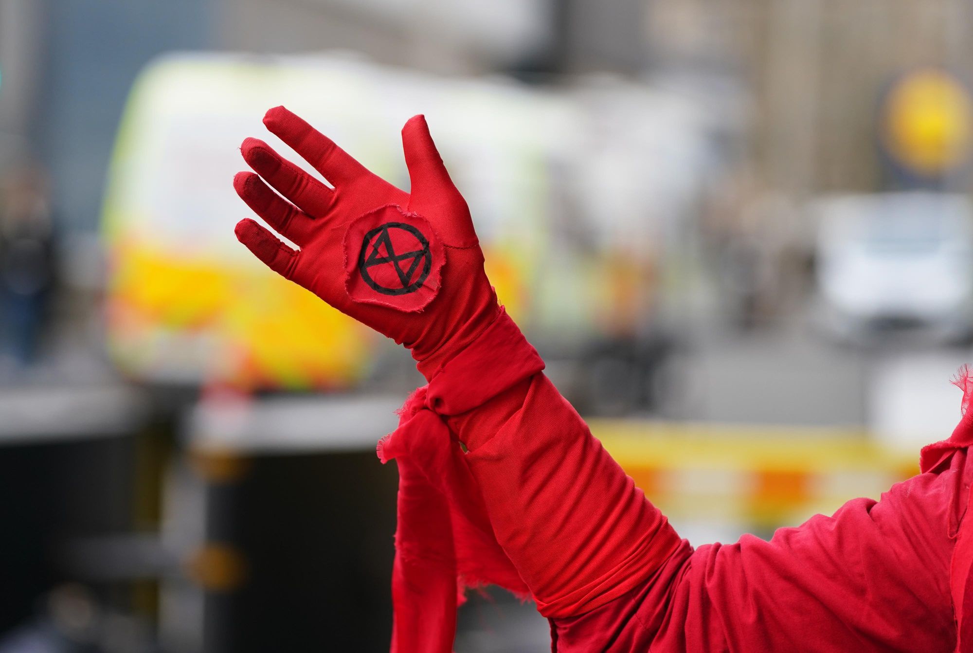 Extinction Rebellion plans to block oil refineries next month