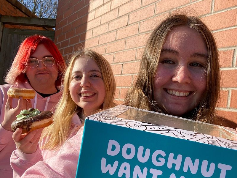 Shrewsbury students launch cake trail