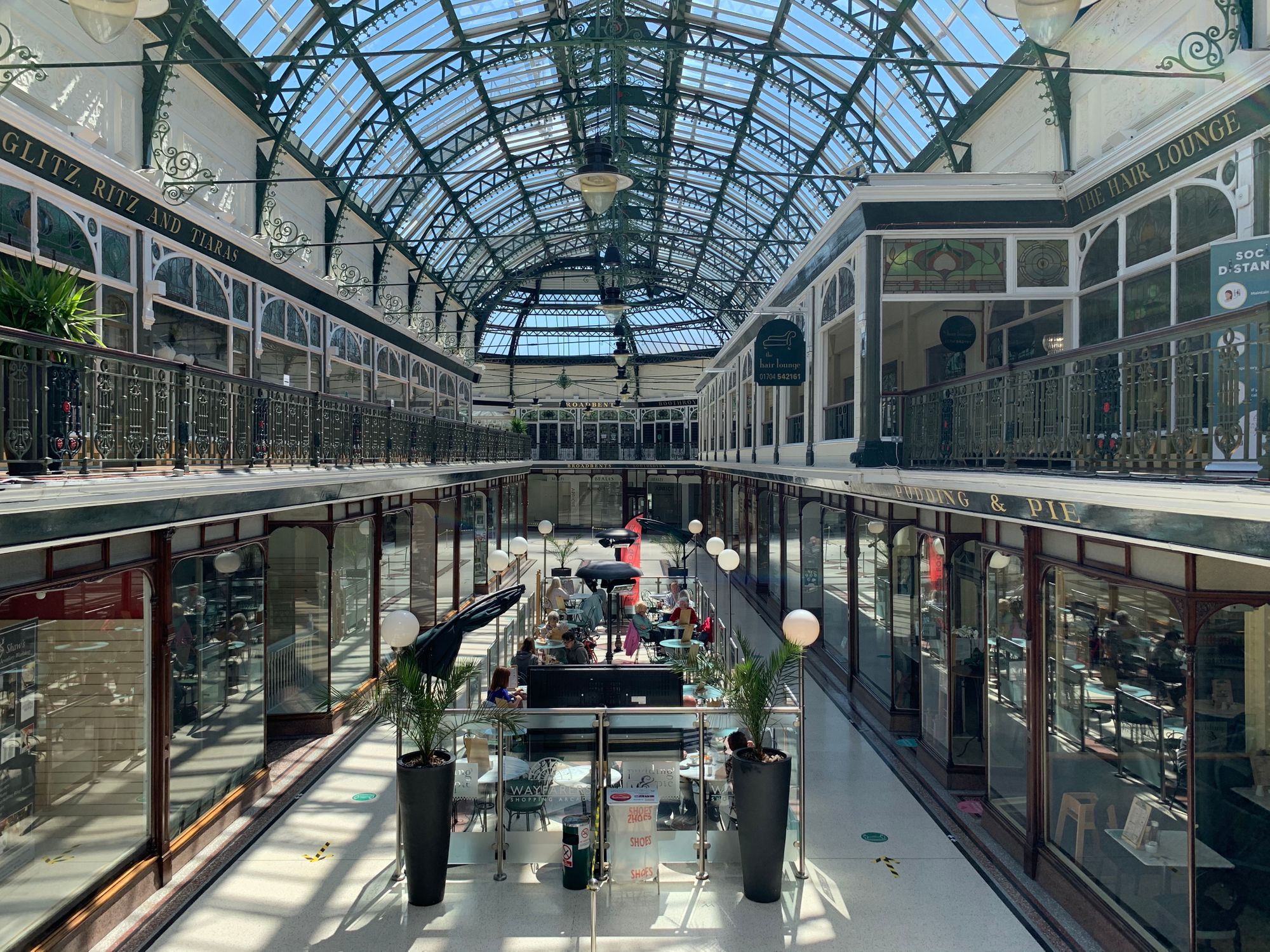 Wayfarers Arcade to present fashion exhibition for Queen's Platinum Jubilee