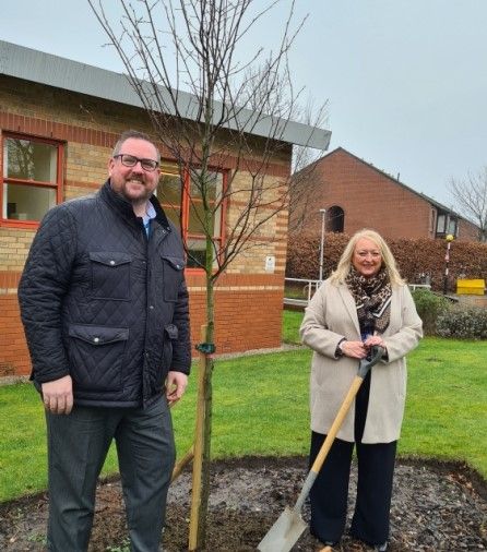Ormskirk hospital plants tree for Queen’s jubilee