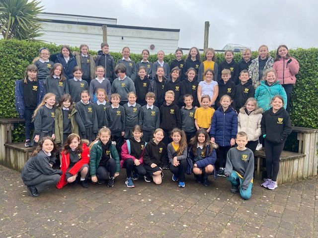 St Austell school choir reaches out to Ukraine with version of Hallelujah