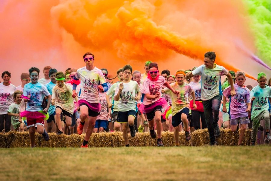 Paint St Neots every colour of the rainbow at 'bold and beautiful event'