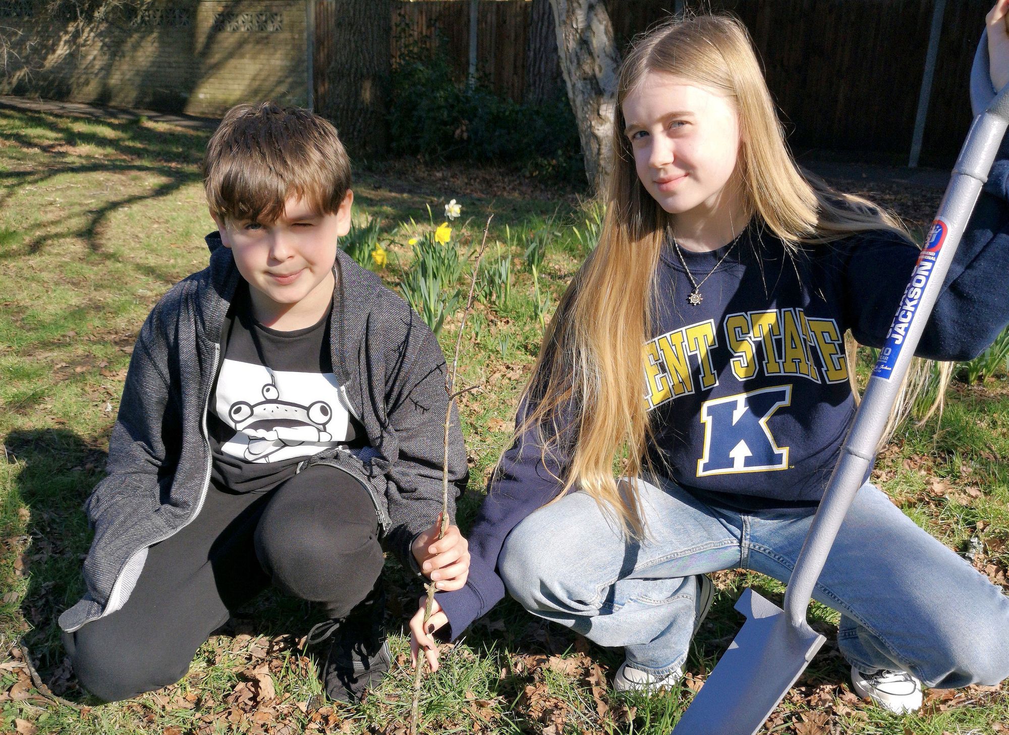 Fleet Lions to work with school pupils in tree-planting scheme