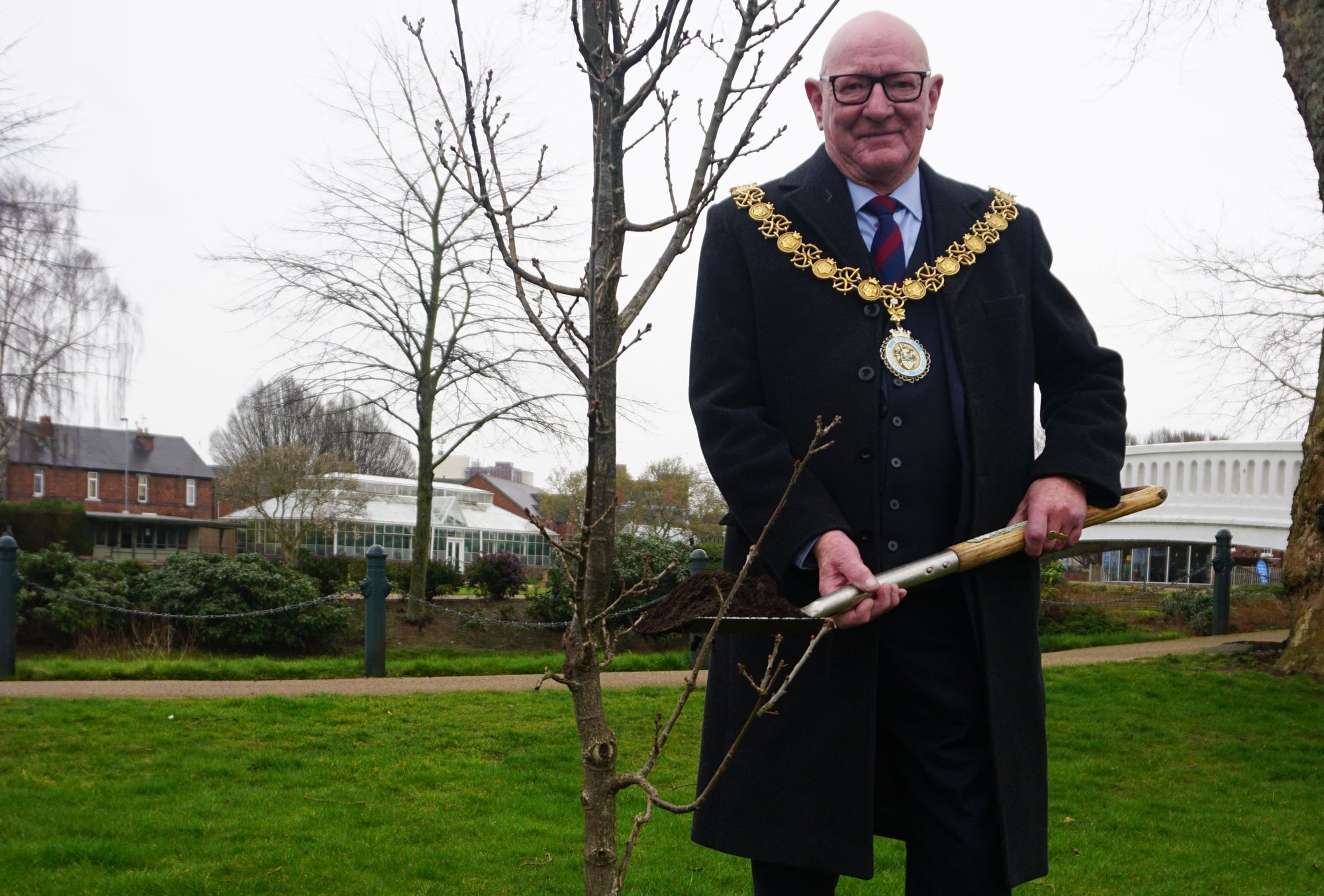 Mayor of Stafford Borough dedicates new tree to Her Majesty the Queen