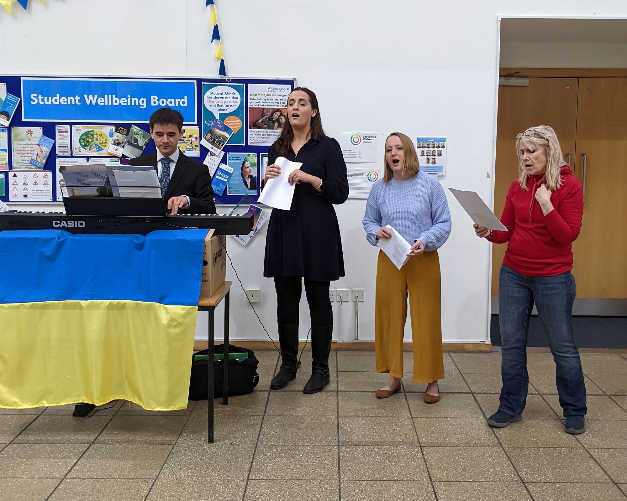 Cakes and concert at Newbury College raise cash for crisis in Ukraine