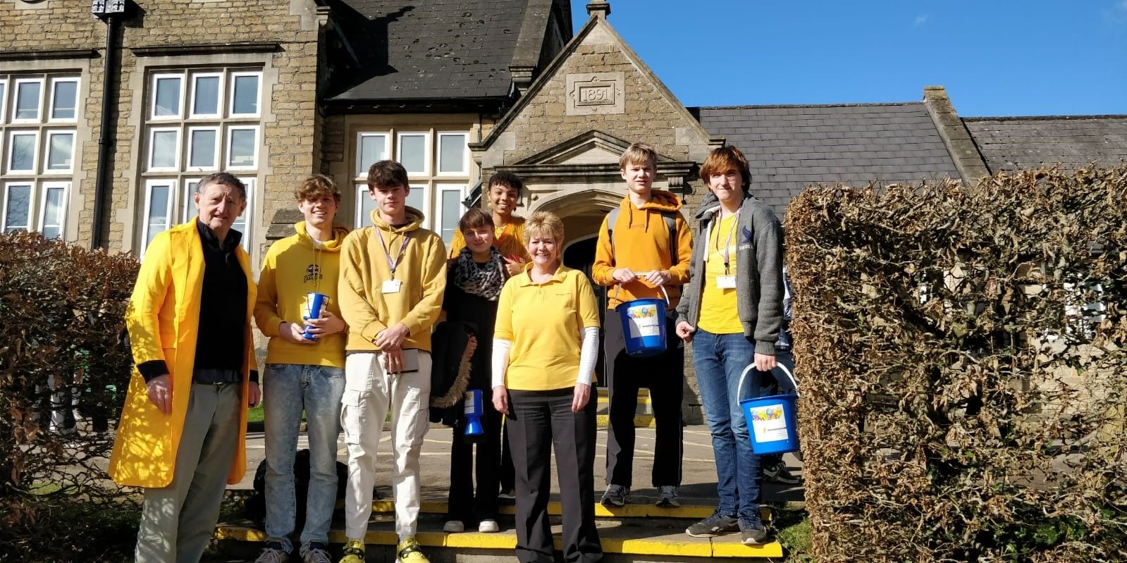 Bruton school raises £1,000 by supporting Big Yellow Friday