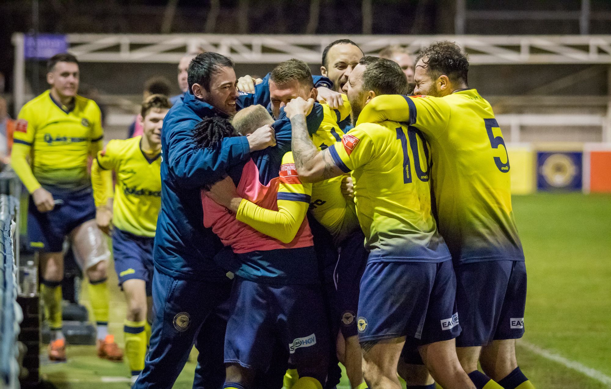 Farnborough manager blasts ‘appalling’ refereeing decision in defeat to Salisbury