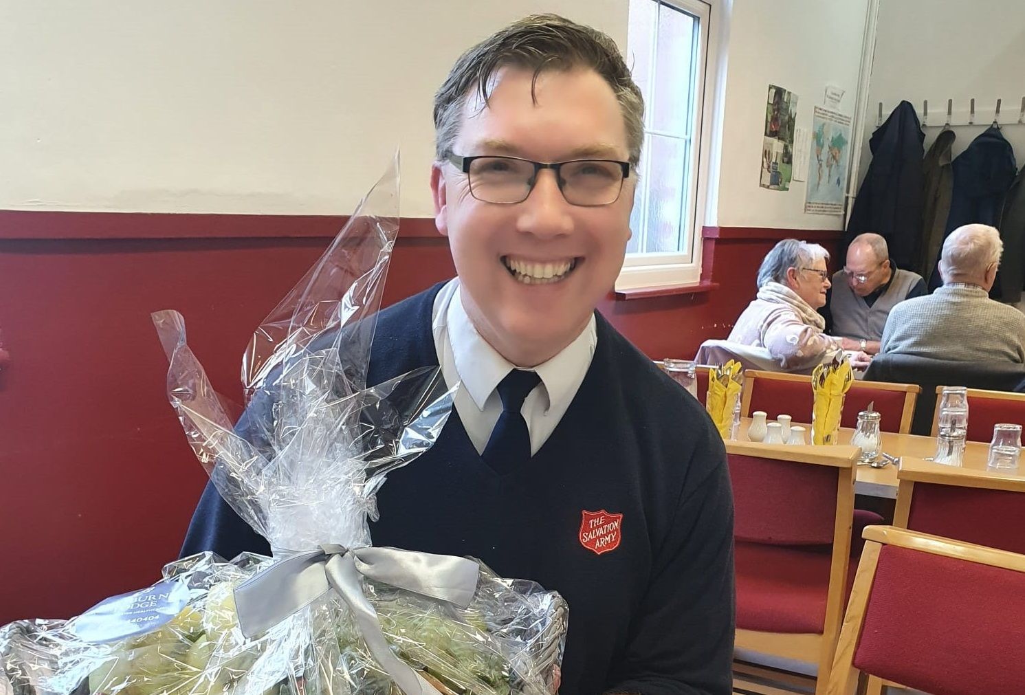 High Wycombe care home welcomes Salvation Army back with chocolate cake