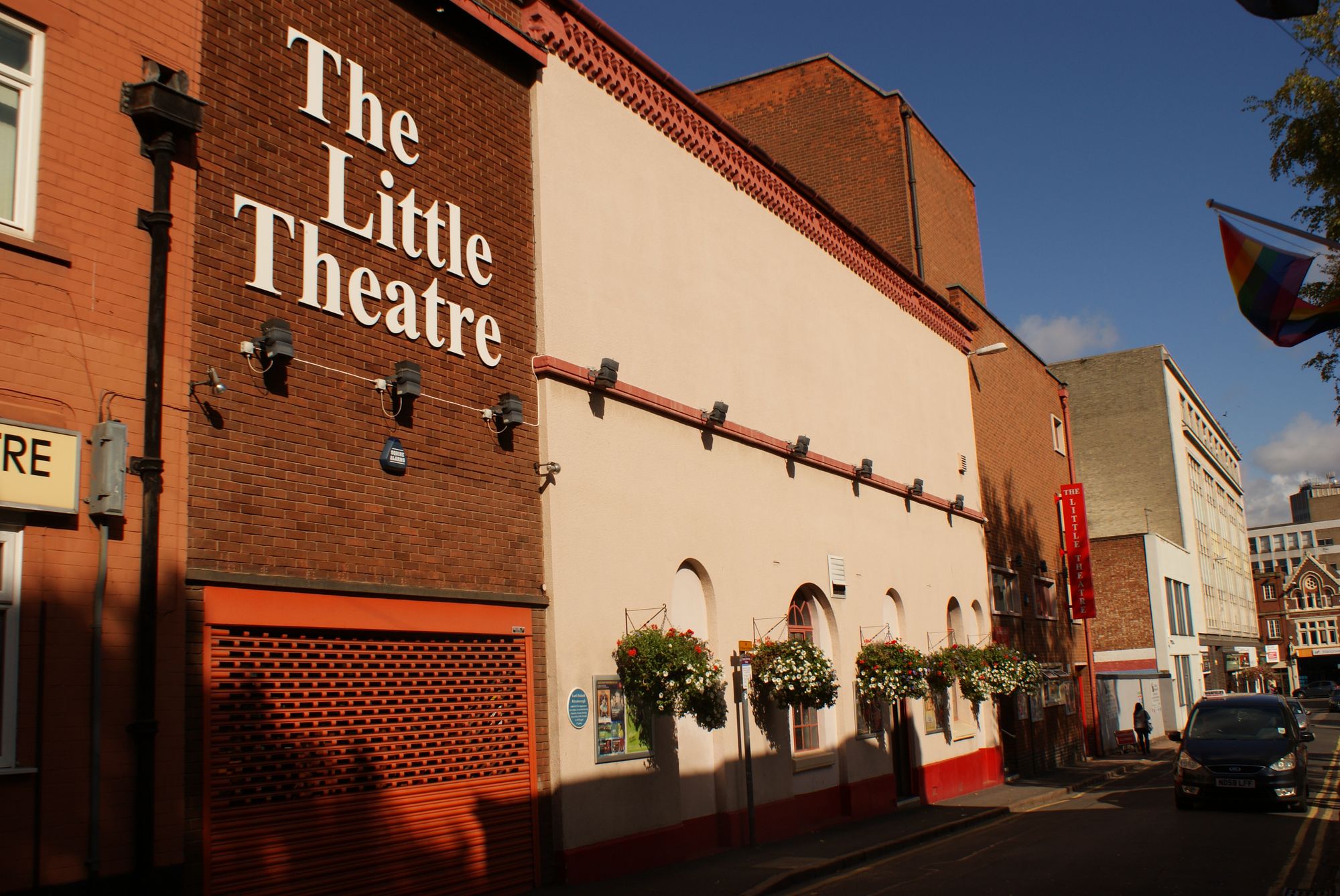 Leicester theatre welcomes famous faces in new performance