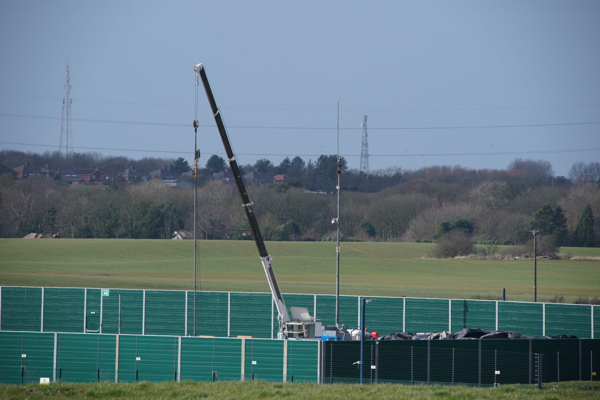 Review commissioned into latest science on fracking as energy debate intensifies