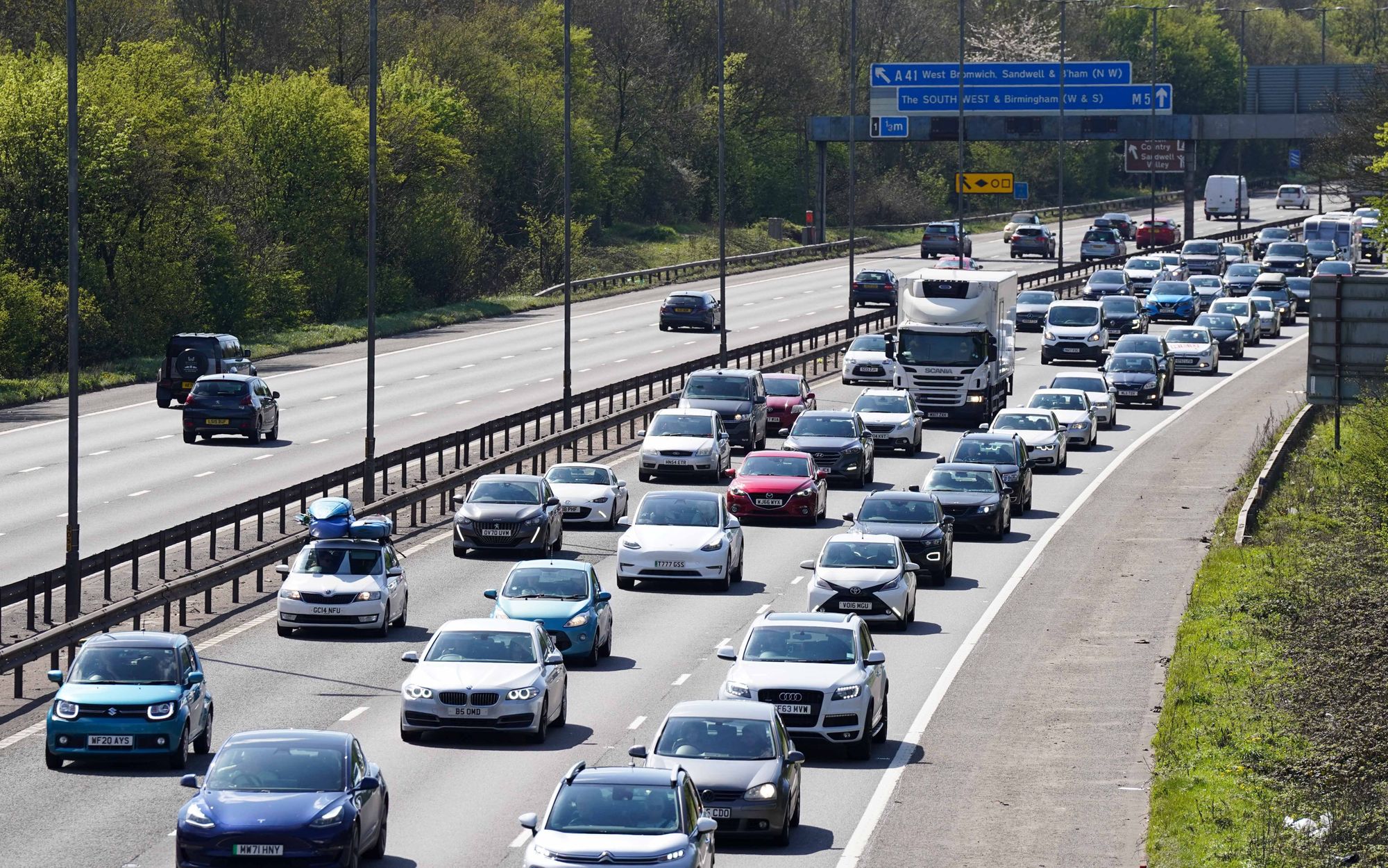 Speed limiter devices 'could be fitted to all new cars' | National