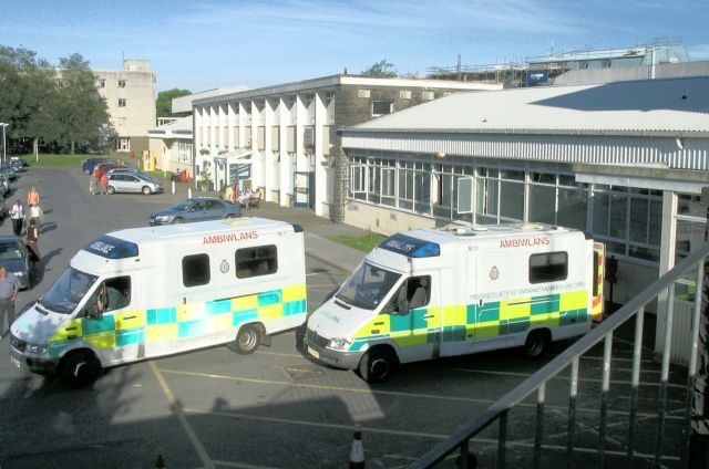 Carmarthen hospital given new equipment to support children and young people
