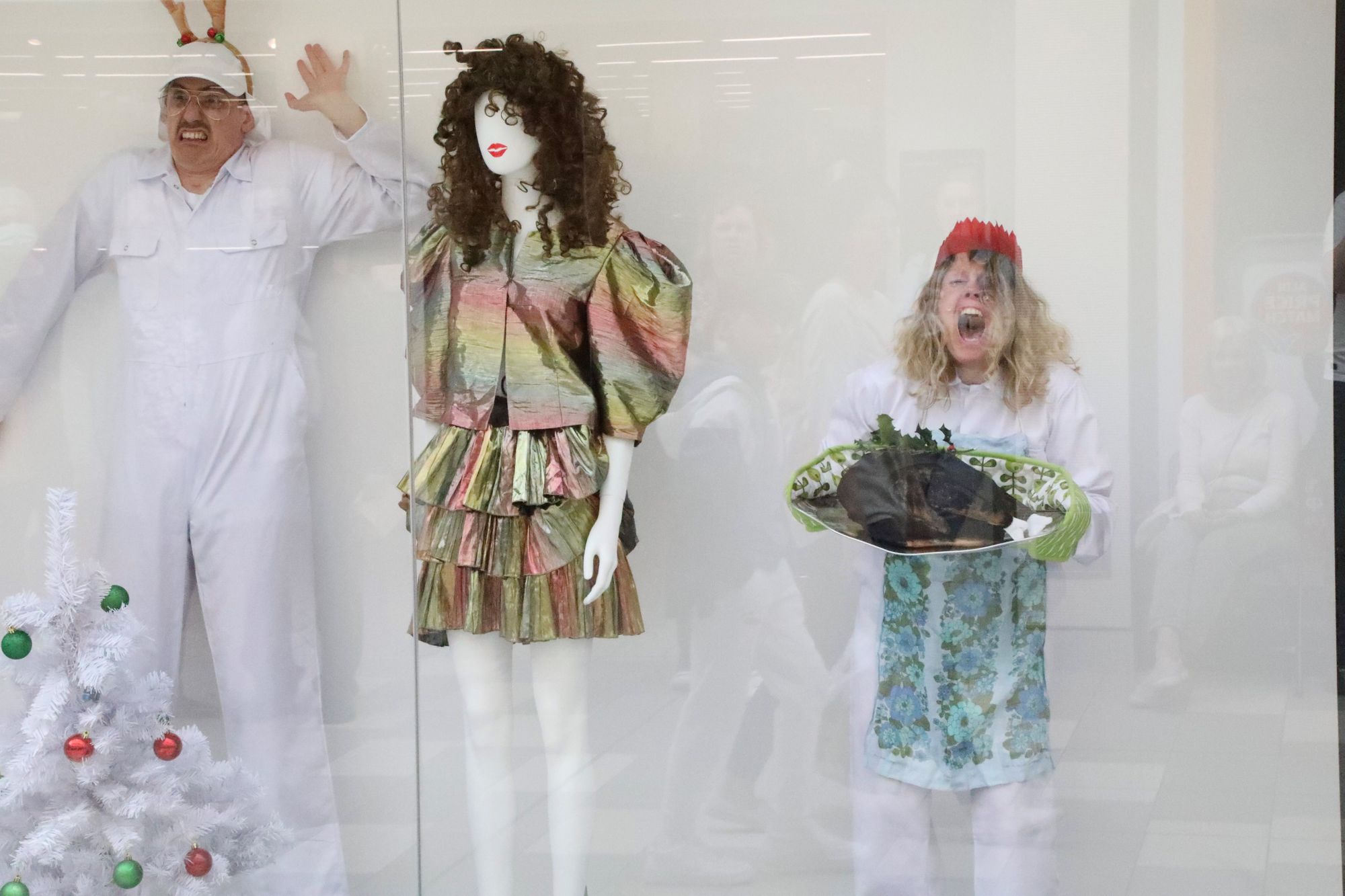 Shoppers in Camberley surprised as mannequins come to life InYourArea