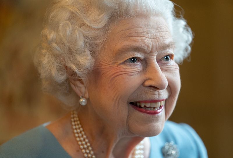 Jubilee Queen: The monarch’s fashion staples, wardrobe tricks and style choices