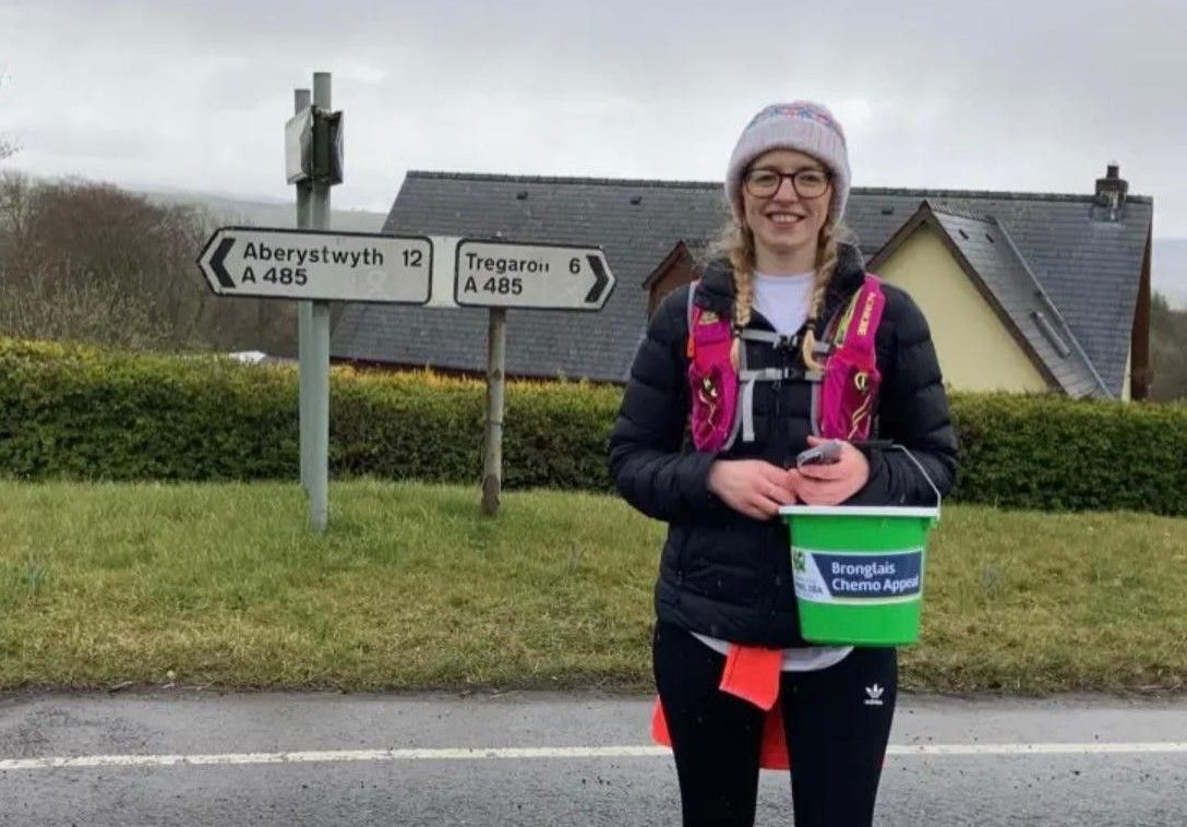 Lampeter teaching assistant raises more than £9,000 for Bronglais Hospital appeal