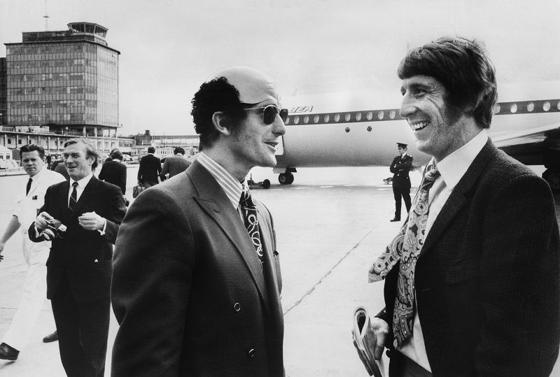 Sunday Nostalgia: Manchester City players at Manchester Airport - Then & Now