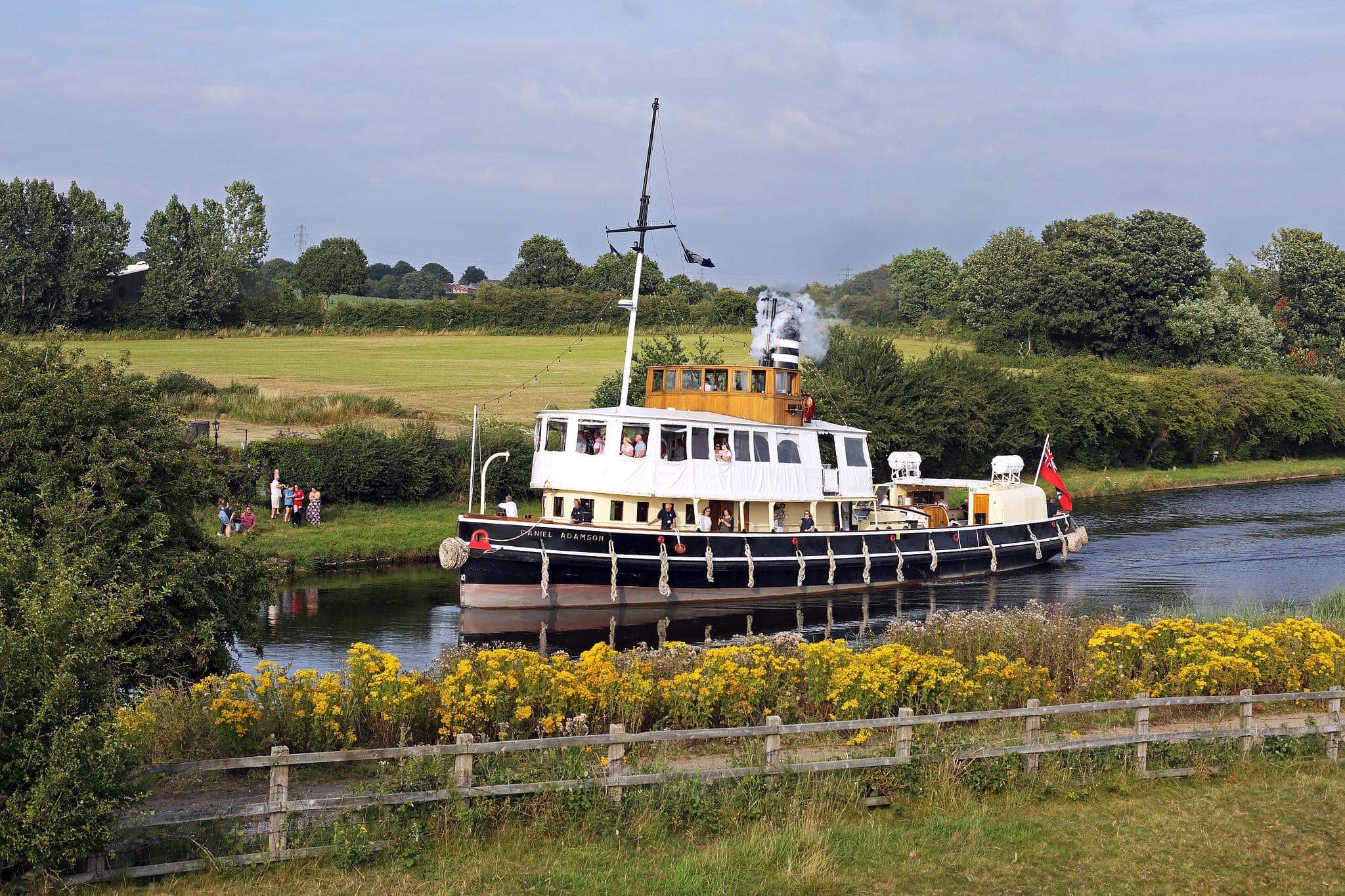 Bid to find builders plate that vanished from Runcorn steamship four decades ago
