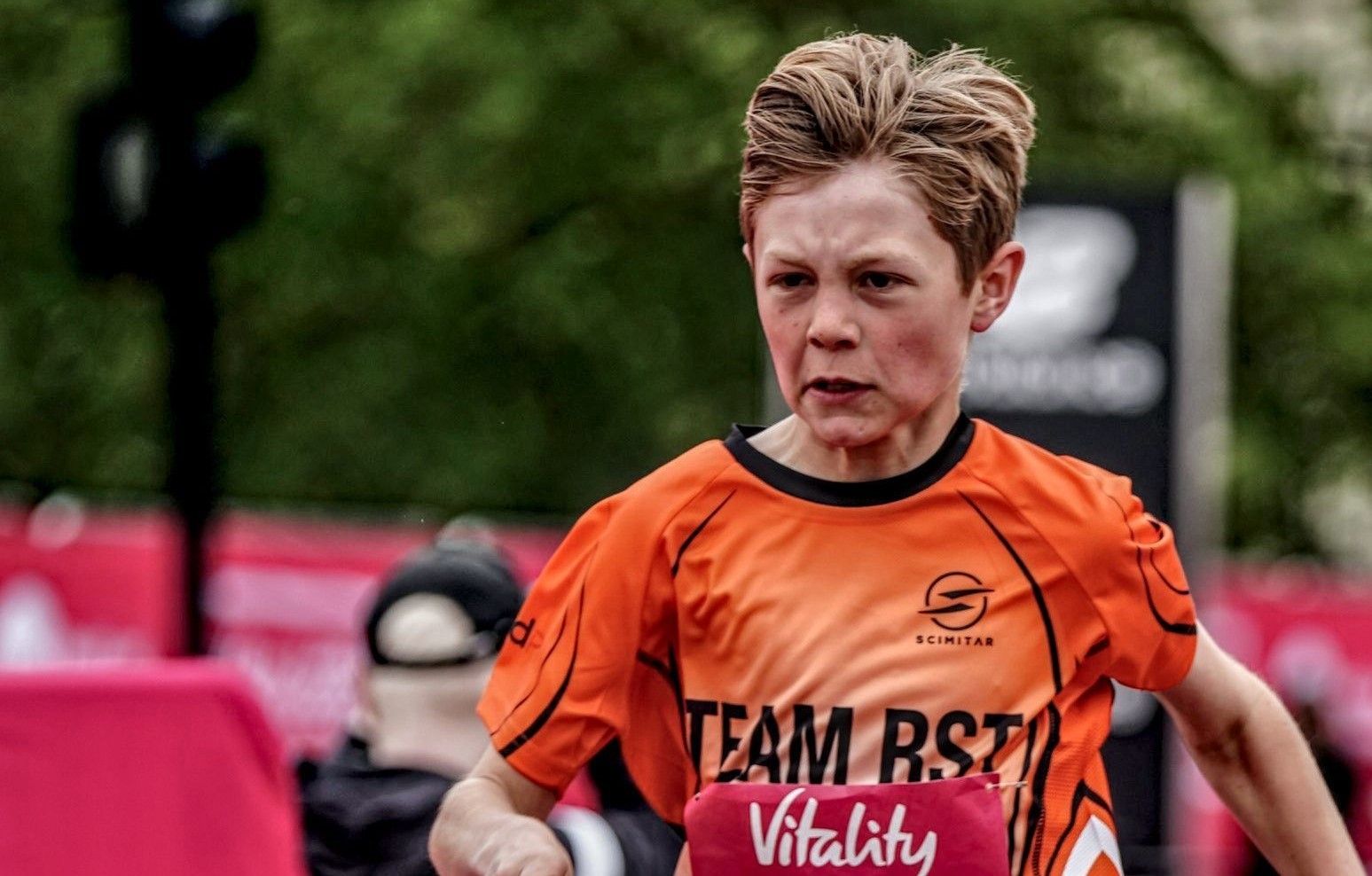 Hertford schoolboy runs Westminster mile for Rooprai Spinal Trust