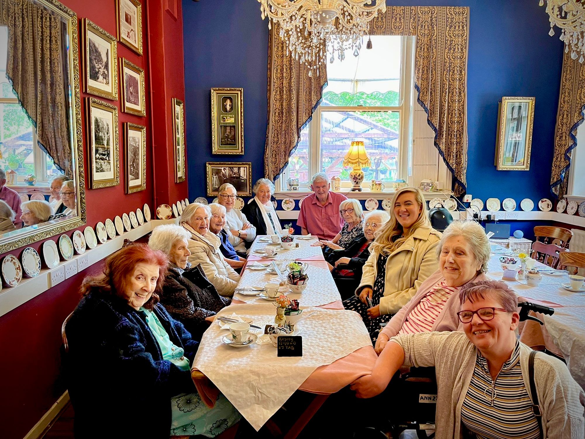 Rochdale care home enjoy first group outing since the pandemic