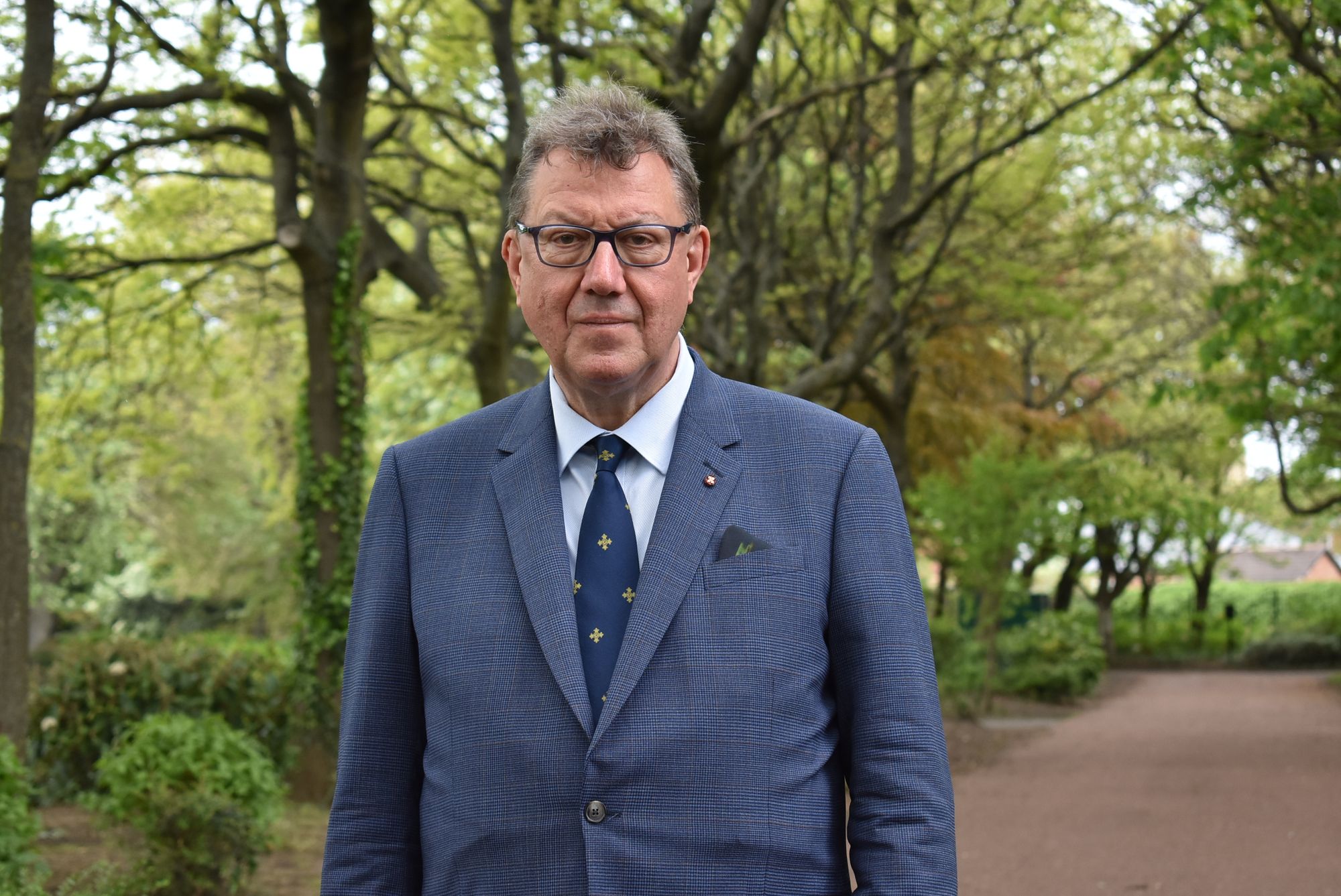 Community champion in Teesside retires after 27 years