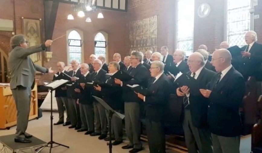 Rushmoor male voice choir donates concert proceeds to Ukrainian refugees