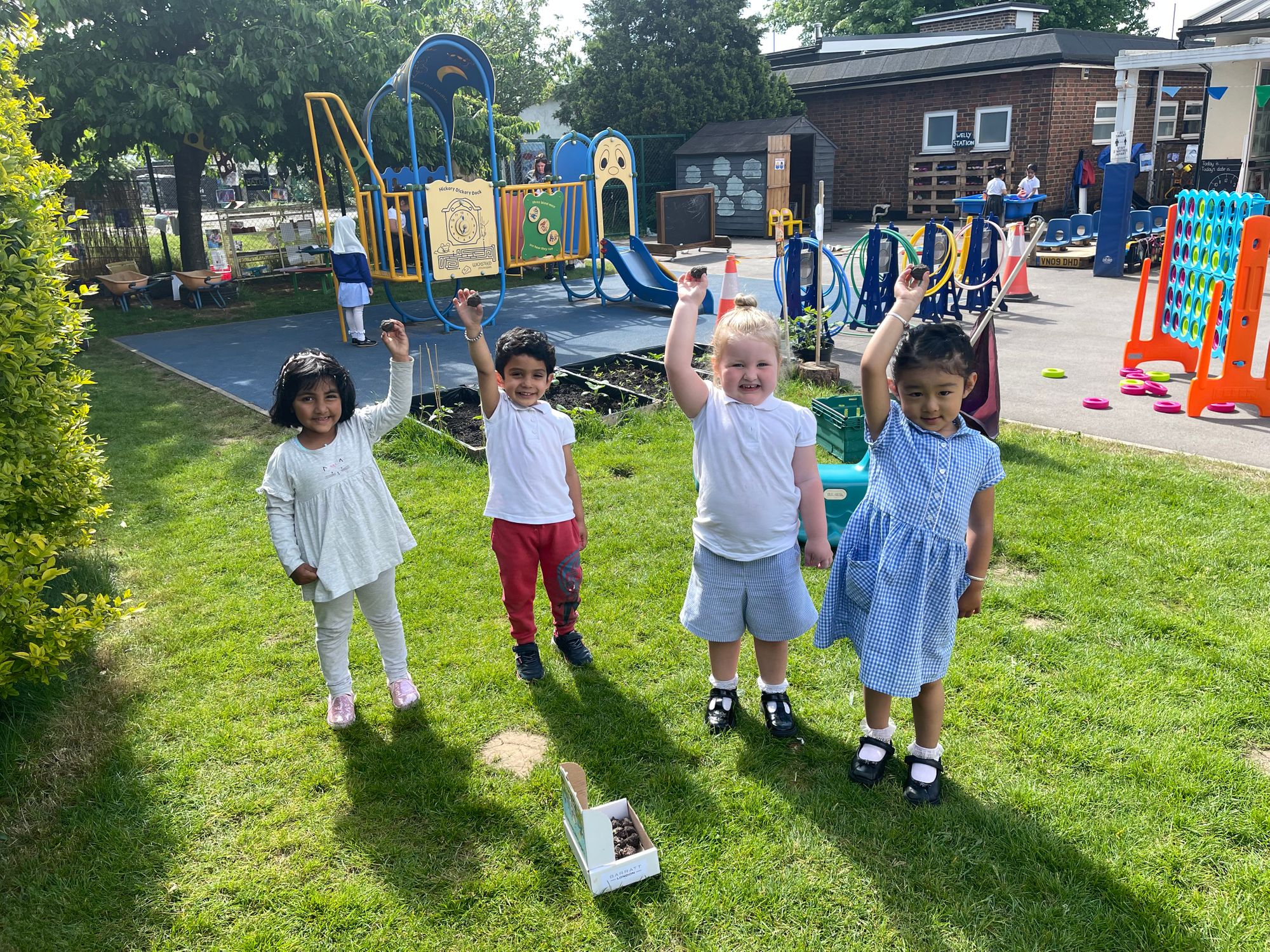 Pupils spread flower power in Hayes thanks to seed bomb donation