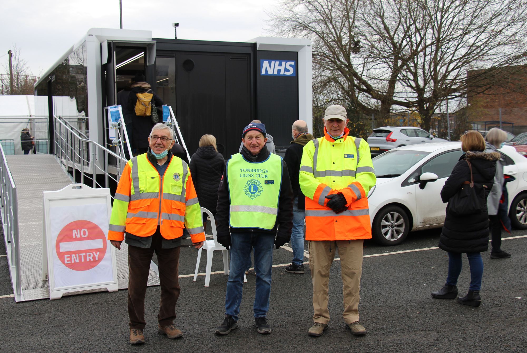 Lions support Tonbridge Covid vaccine centre