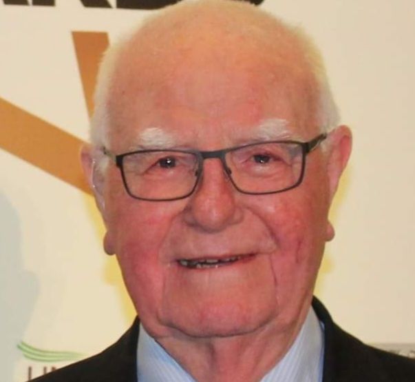 Inspirational Bolton volunteer honoured in prestigious UK celebration of teaching