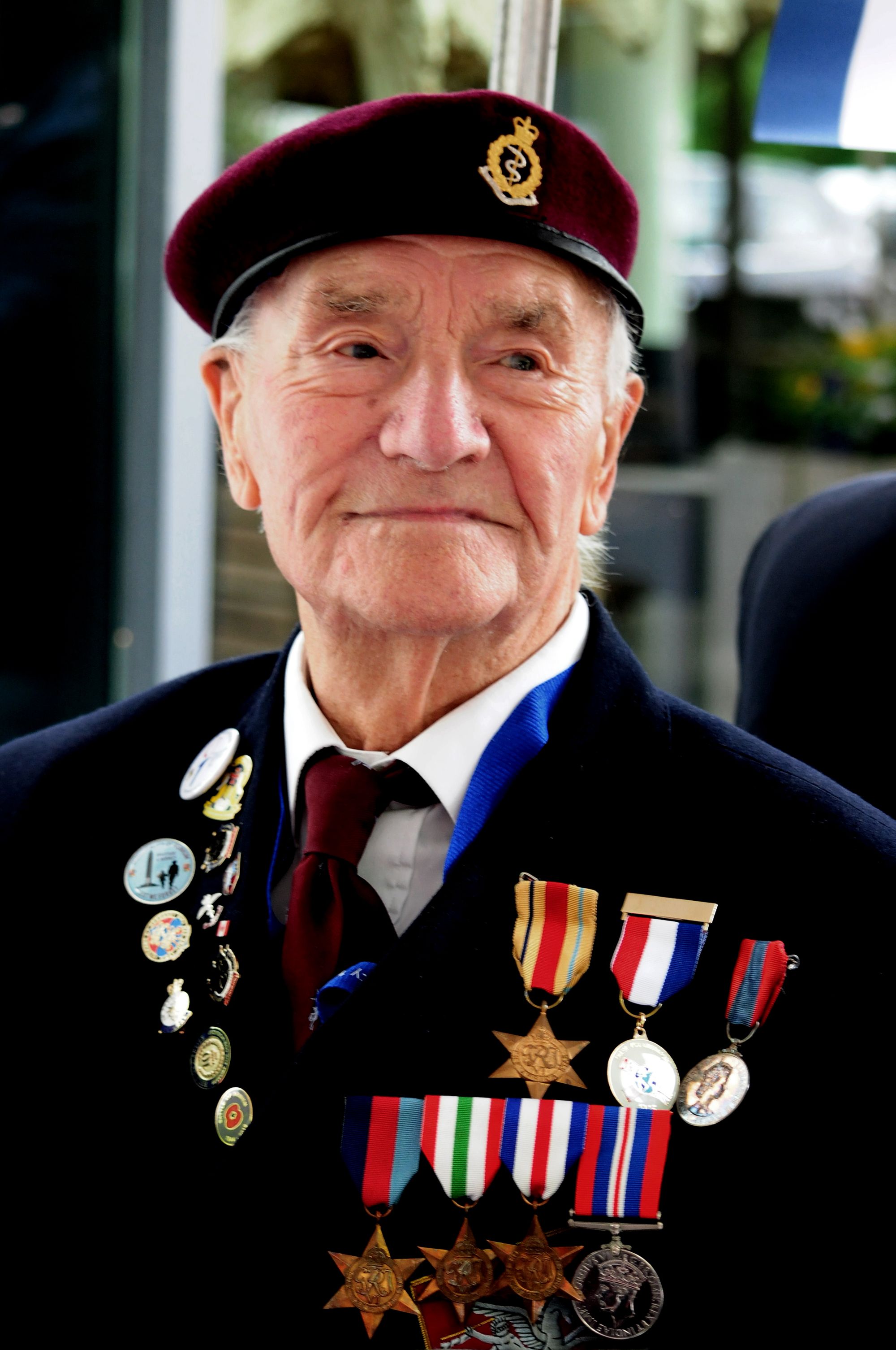 Second World War veteran celebrates 100th birthday with family and friends in Southend