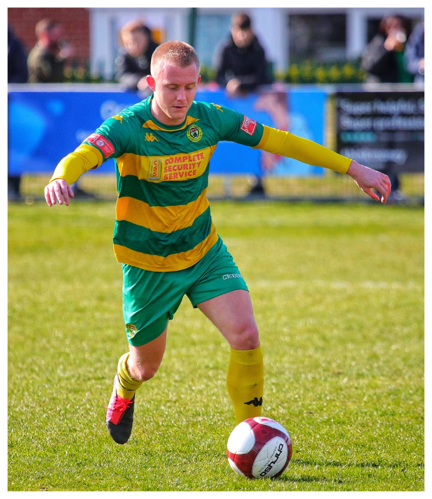 Football: Runcorn Linnets confirm defensive duo as captains