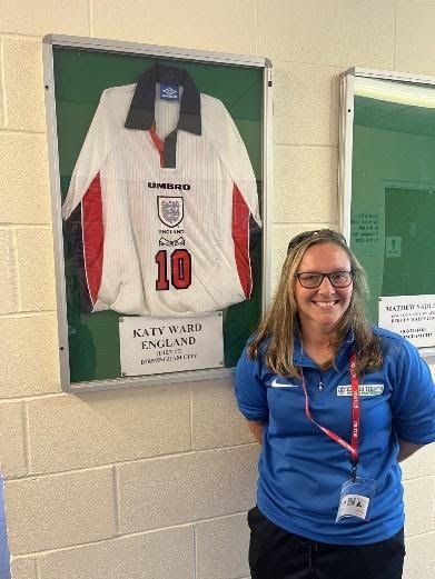 Ex England footballer drops by Cockshut High School