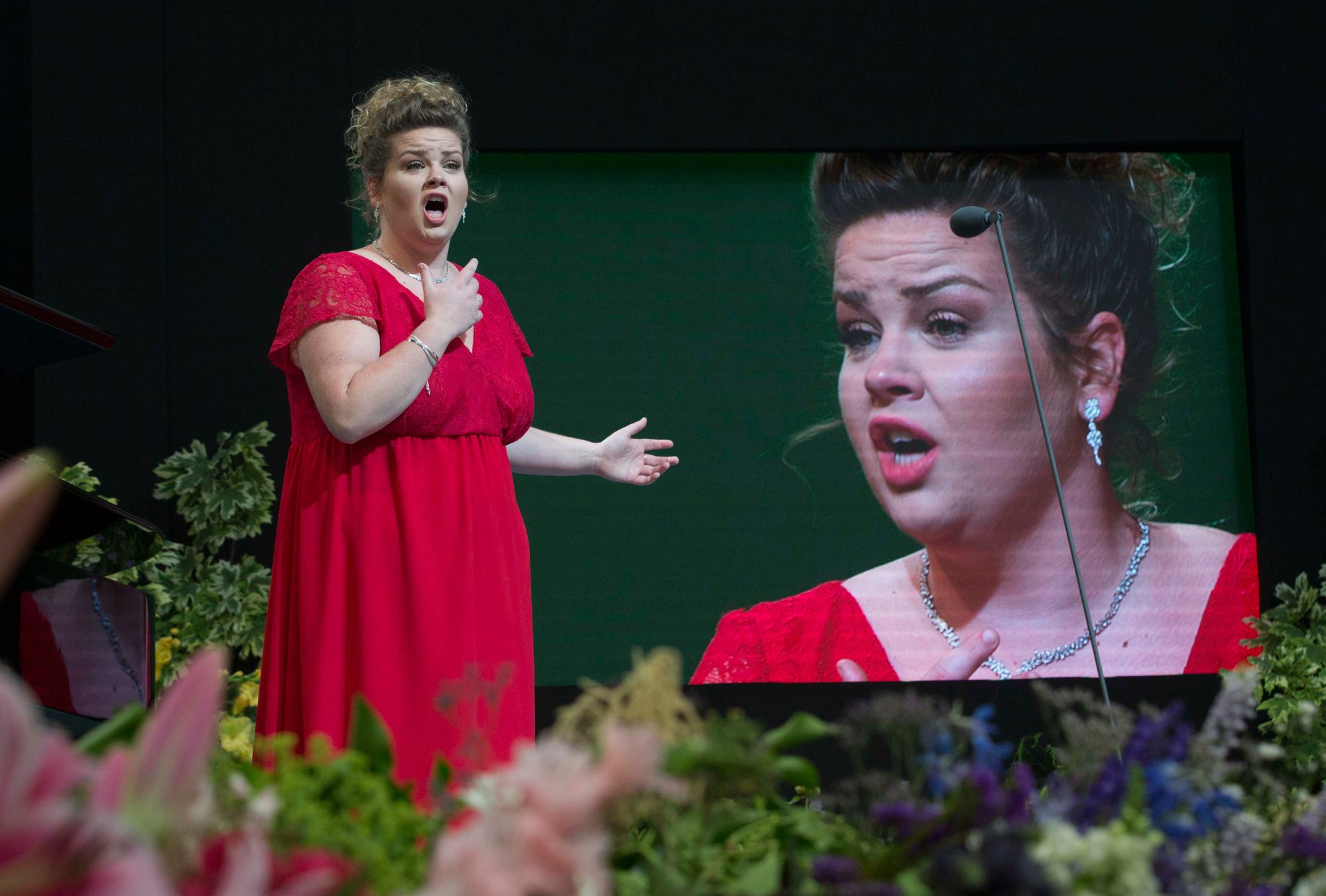 Gwobr fawr yn denu cantorion ifanc gorau'r byd i Langollen
